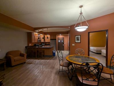 2411 River Road , 2628, Wisconsin Dells, 威斯康辛州 53965, 美國