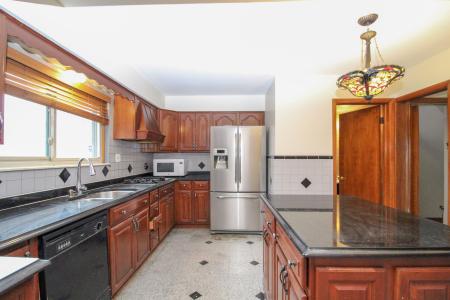 7628 W Morrow Circle, Dearborn, 密歇根州 48126, 美国