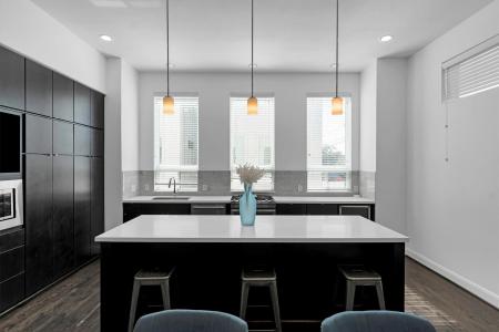 3111 Leeland, Houston, Texas 77003, USA