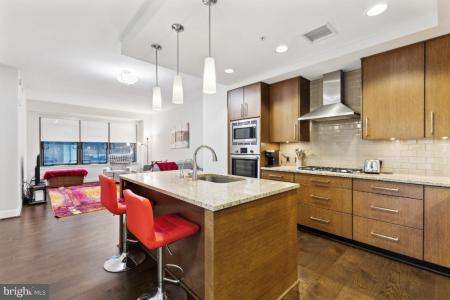 7171 Woodmont Ave Unit# 205, Bethesda, Maryland 20815, Amerika Birleşik Devletleri