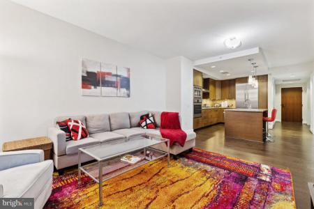 7171 Woodmont Ave Unit# 205, Bethesda, Maryland 20815, Amerika Birleşik Devletleri