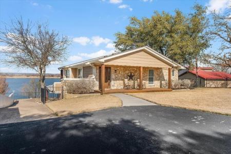 6367 Beacon Vista Circle, Granbury, Texas 76049, USA