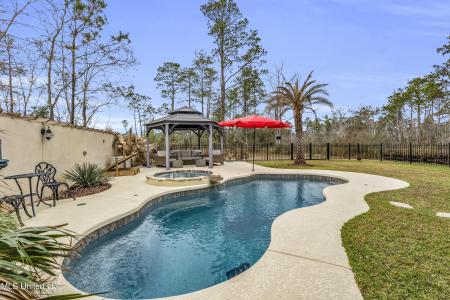 6187 1st Street, Bay Saint Louis, מיסיסיפי 39520, ארצות הברית של אמריקה