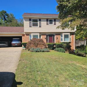 5516 Northwood Drive, Hickory, Caroline Du Nord 28601, États-Unis