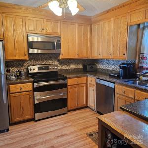 5516 Northwood Drive, Hickory, Caroline Du Nord 28601, États-Unis