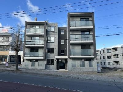 106, 末広７丁目8-4, センチュリー末広, 千歳市, Hokkaido 066-0027, Japan