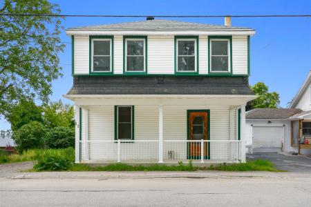 11 Rue John, Campbell's Bay, Quebec J0X 1K0, Canada