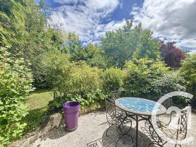 Combs La Ville, Isla De Francia 77380, Francia