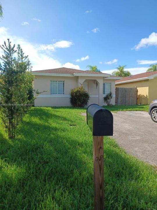 934 SW 8th Pl 934, Florida City, Floride 33034, États-Unis