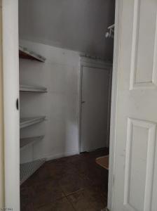 525 Maple Ave, Linden City, 新泽西州 07036-2807, 美国