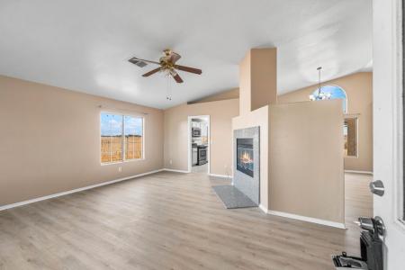 6832 Quezon Avenue, California City, كاليفورنيا 93505, الولايات المتحدة