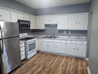 5612 S Route 31 Highway , B, Crystal Lake, Illinois 60014