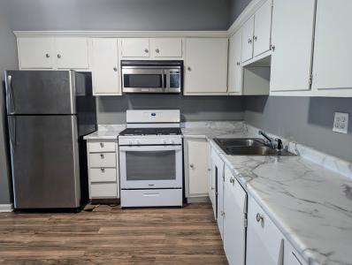 5612 S Route 31 Highway , B, Crystal Lake, Illinois 60014