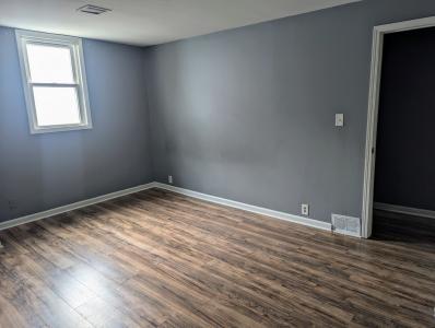 5612 S Route 31 Highway , B, Crystal Lake, Illinois 60014