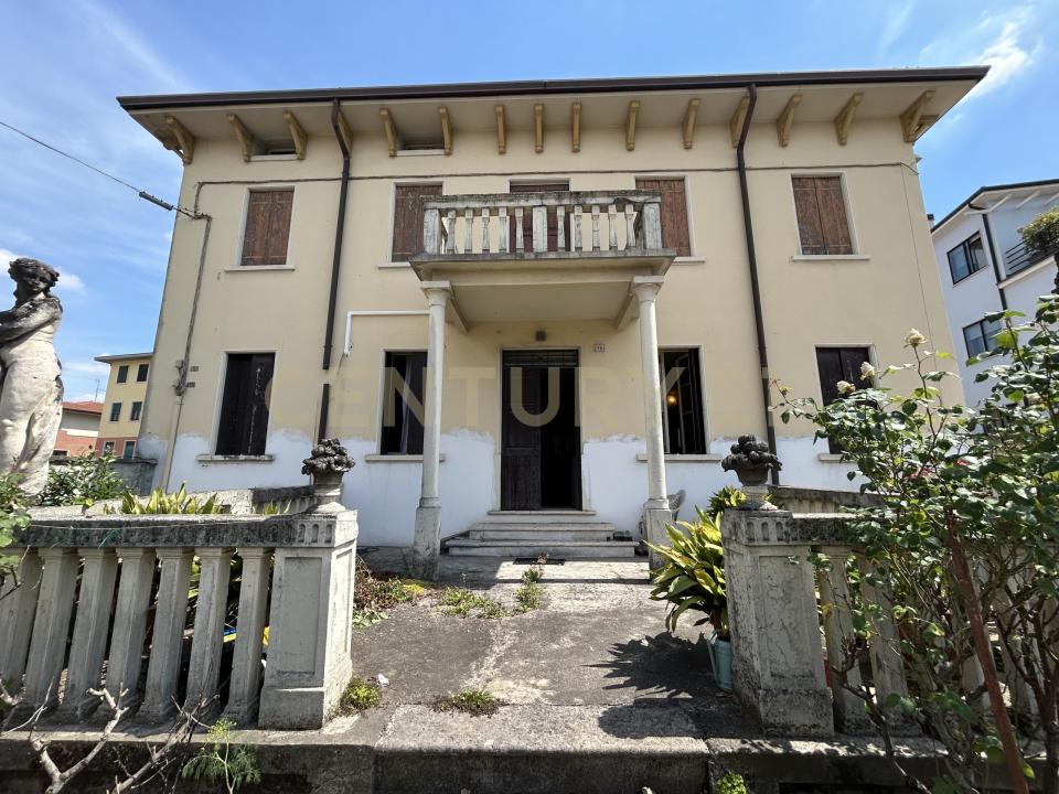 Viale Europa, Monteforte D'Alpone, Vénétie 37032, Italie