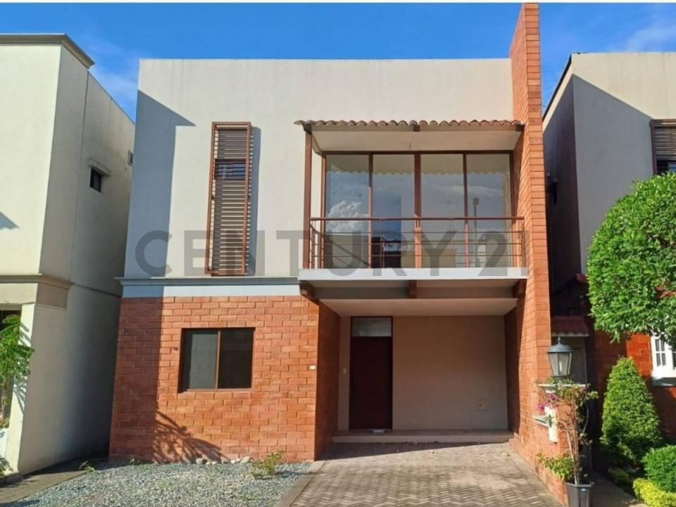 Urbanización Bali Av. León Febres Cordero, Daule, Guayas 00001, Эквадор