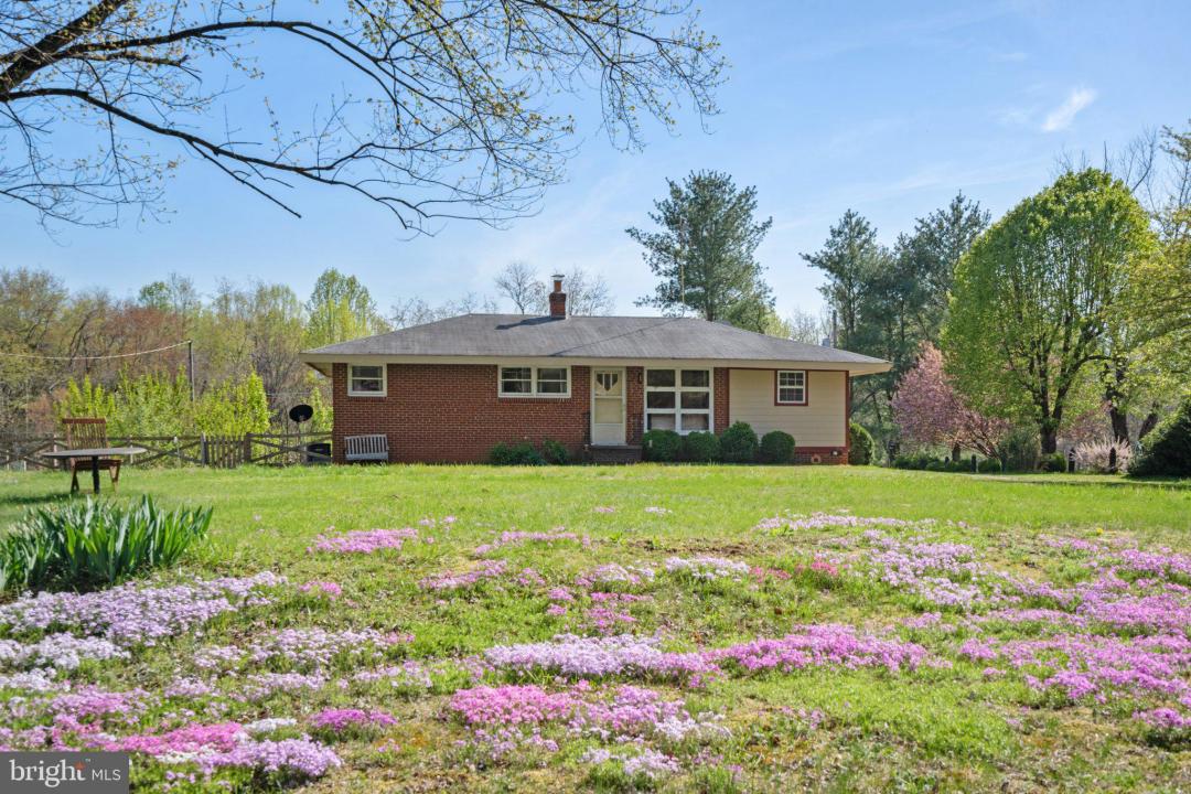 571 Richmond Road , Amissville, Wirginia 20106, USA