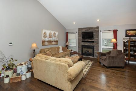 703 NE 47th Street, Ankeny, איווה 50021, ארצות הברית של אמריקה