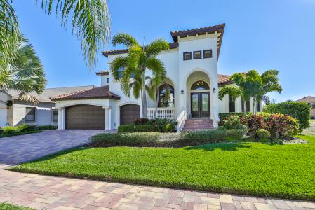 912 Symphony Beach Ln, Apollo Beach, Florida 33572, USA