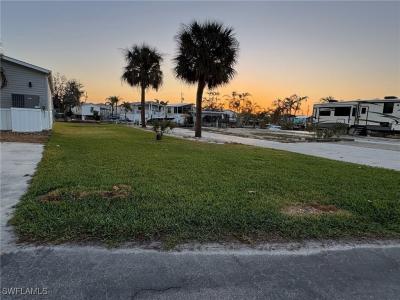 32 Nancy Lane, Fort Myers Beach, Florida 33931, USA
