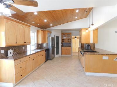 8535 Paso Robles Avenue, Sherwood Forest, 加州 91325, 美國