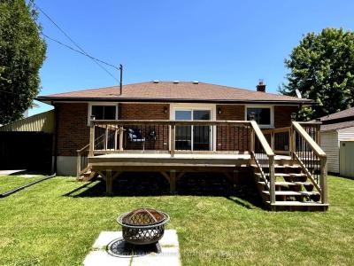 216 UNION STREET, Greater Napanee, Ontario K7R 2W6, Canada