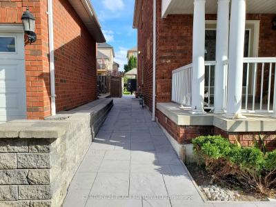 89 WOODCOCK AVENUE, Ajax, Ontario L1T 4L7, Canada