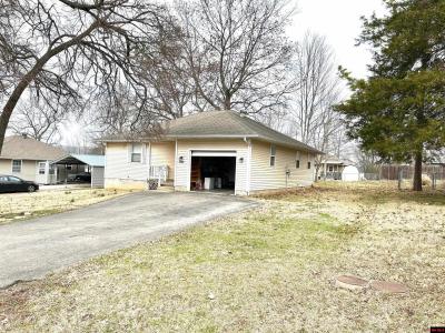 305 WALNUT STREET, Flippin, Arkansas 72634, HOA KỲ