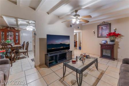 3327 Rio Grande Street, Las Vegas, Nevada 89115, Estados Unidos