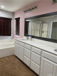 13831 Camino Cinco, Victorville, 加州 92392, 美國