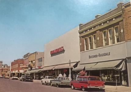 124 E Front Street, Sikeston, Missouri 63801, États-Unis