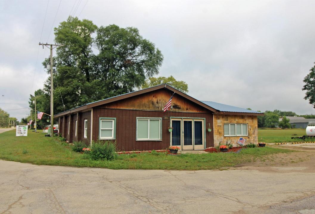 358 S Oak Street, Lone Rock, Wisconsin 53556, États-Unis