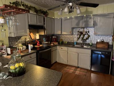 604 Timothy Lane, Carterville, Illinois 62918