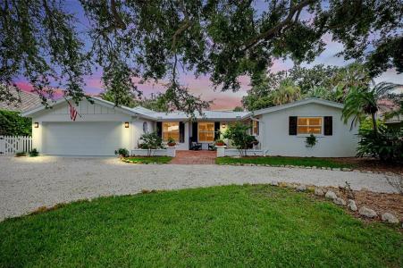 705 Armada Road N, Venice, Florida 34285, USA