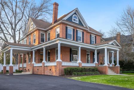 6724 South Quay Road, Suffolk, Virginia 23437, USA