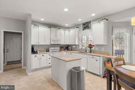 118 First Manassas Place, Stephens City, Wirginia 22655, USA