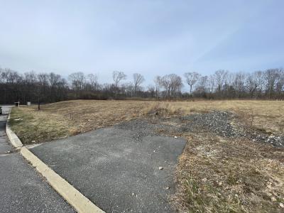 8 Harvest Road, Lisbon, Connecticut 06351, USA