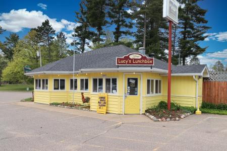 1343 E. Wall St., Eagle, Wisconsin 54521, USA