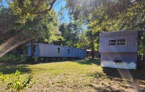 6587 Pinto Ave, Milton, Florida 32570, USA