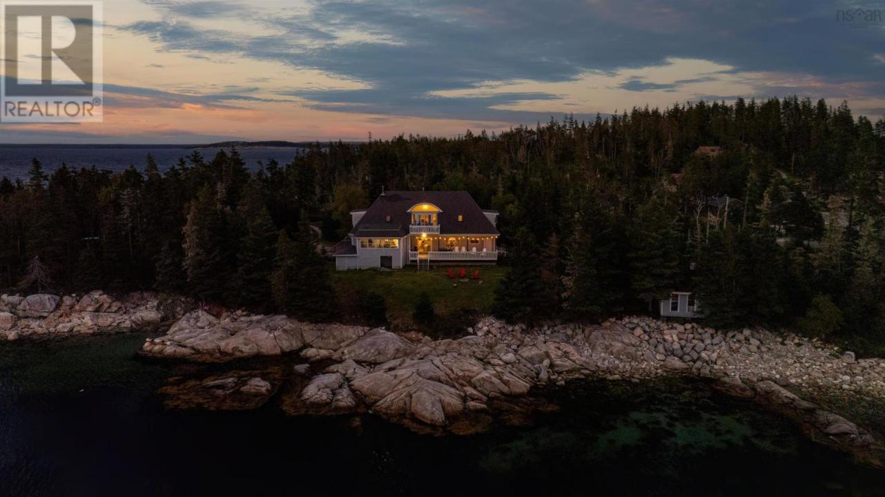 152 OWLS HEAD DRIVE, Northwest Cove, Nova Escócia B0J 1T0, CANADÁ