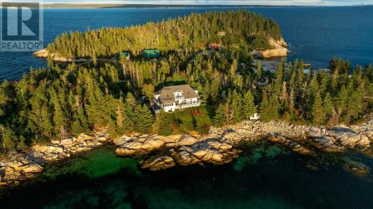 152 OWLS HEAD DRIVE, Northwest Cove, Nova Escócia B0J 1T0, CANADÁ
