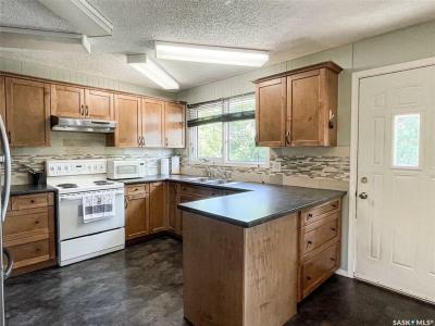 508 COCHIN AVENUE, Meadow Lake, Saskatchewan S9X 1B9, Canada