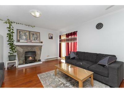 32550 MACLURE, Abbotsford, Columbia Britannica V2T 4N3, Canada