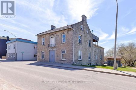 156 MACKAY STREET, Pembroke, Ontario K8A 1B9, Canada