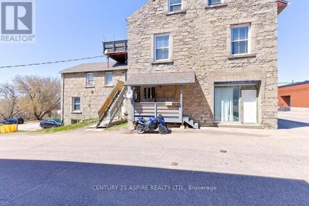 156 MACKAY STREET, Pembroke, 安大略省 K8A 1B9, 加拿大