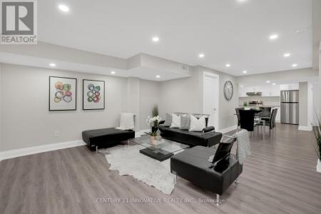 285 FOSSIL HILL ROAD, Vaughan (vellore Village), オンタリオ L4H 2X5, カナダ