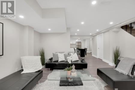 285 FOSSIL HILL ROAD, Vaughan (vellore Village), オンタリオ L4H 2X5, カナダ