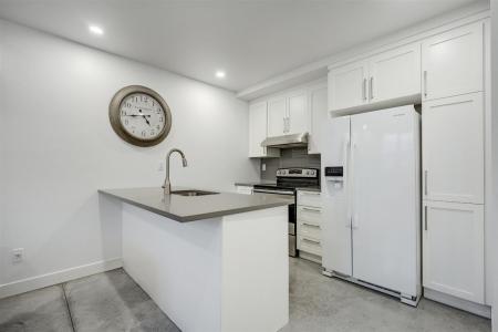 6366A Av. de Chester, Montréal (Côte-des-Neiges/Notre-Dame-de-Grâce), Quebec H4V 1J7, Canada