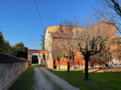 Piazza Giacomo Matteotti, Bergantino, Veneto 45032, Italia