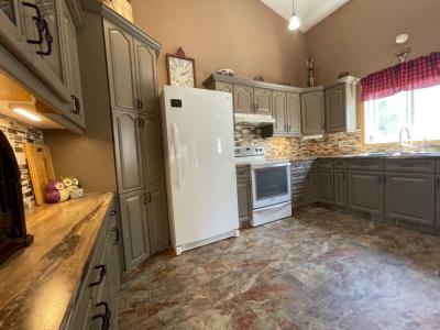 90 PARK DRIVE, Whitecourt, 앨버타주 T7S 1S4, 캐나다